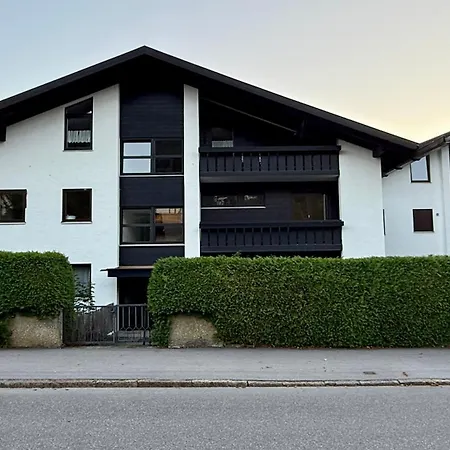 Bergblick 5 公寓 *